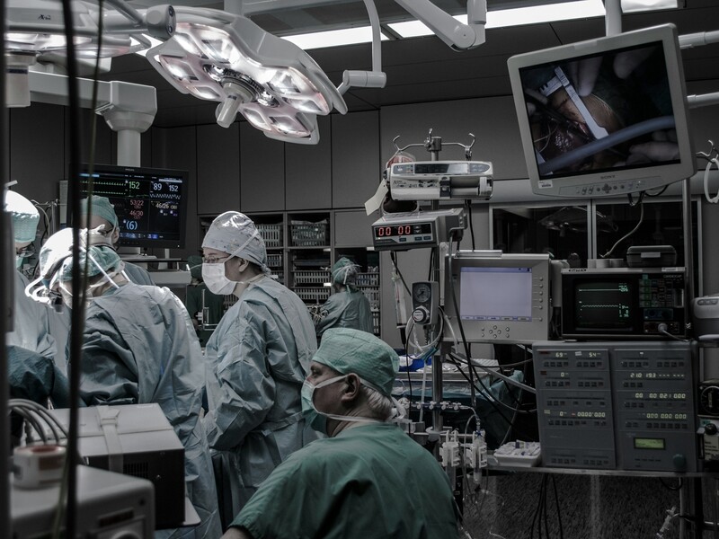 How Lead Curtains Enhance Radiation Protection in Surgical and Imaging Rooms