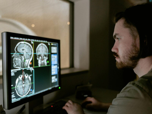 hospital imaging room technician.jpg