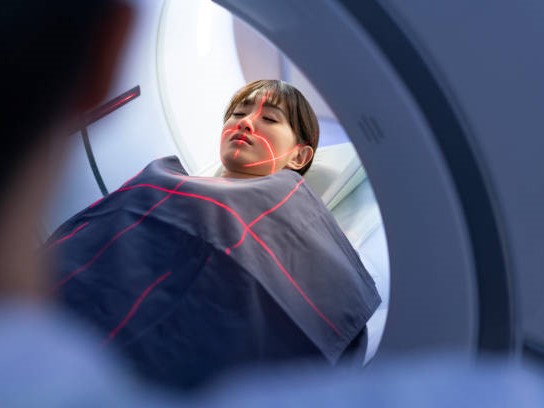 How Lead Curtains Improve Safety and Workflow in Operating Rooms
